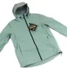 Chaqueta rígida para exteriores, estilo hombre, adecuada para primavera y otoño, impermeable y cortavientos, con un diseño estilo Bata