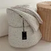 Manta de algodón tejida con patrón de nubes de grado A para otoño e invierno, adecuada para camas individuales o dobles, lavable a máquina, suave y cómoda para dormir, engrosada para abrigar, e ideal para primavera, otoño e invierno
