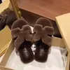 Pantuflas peludas versátiles y de moda estilo coreano para mujer, adecuadas para usar en exteriores, nuevo modelo de otoño 2026, pantuflas peludas casuales cómodas de suela plana sin cordones