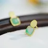 Pendientes de botón Huibao Li de Plata S925 Cuadrados de Jade Africano Simples Modernos Versátiles Nicho Frescos para el Trabajo