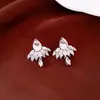 Pendientes de Plata Chapada en Oro Real de 18k con Aguja de Plata Circonia Flor Gota de Agua Pendientes de Botón Lujo Ligero Sensación de Alta Gama Pendiente de Diseño Nicho Accesorios para Mujeres