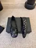 Versión de piel de oveja~Zapatos Mary Jane planos de punta redonda con remaches para mujer, con lazo y diseño hueco, suela suave, adecuados para combinar con faldas, zapatos de ballet