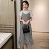 Em estoque Mulheres grávidas Verão Nova Moda Internet Popular Manga curta Costura Vestido xadrez Mulheres grávidas Verão Saia falsa de duas peças