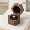 Caixa de embalagem de anel Material de madeira Forro de flanela Pedido de pedido Caixa Caixa de presente Hexágono Janela Jóias Seis lados Caixa