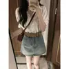 Traje Estilo Francés Ajustado para Mujer, Verano 2026, Falda Nueva de Mezclilla, Estilo Casual, Tejido de Manga Corta, Adelgazante, Elegante, Sencillo