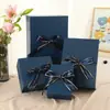 Caixa de Presente Azul de Luxo com Acabamento Elegante de Glitter Fino, Caixa com Embalagem de Laço para o Dia dos Professores, Presente de Aniversário e Lembrancinhas de Festa