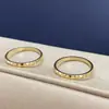 Anillo Retro Francés de Acero de Titanio para Mujer, Anillo Fino de Color Dorado y Plateado con Remaches de Engranaje de Nicho, Anillo Chapado en Oro que Conserva el Color