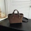 Colección de otoño transfronteriza nueva: bolso de hombro retro de gamuza para mujer, un bolso cruzado o de mano elegante y discreto para el día a día