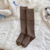 Calcetines de compresión para pantorrilla de algodón nuevos para otoño e invierno 2024, color marrón leche para mujer, estilo académico, calcetines altos ajustados al por mayor