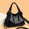 Bolso de Mano Nuevo para Mujer 2023 Bolso de Hombro de Lujo de Cuero Suave Color Sólido Retro Gran Capacidad Bolso para Mamá