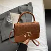 Bolso de Mujer con Diseño de Estampado de Leopardo Otoño 2025 Nuevo Versátil Gama Alta Simple Casual Bandolera Cruzada Bolso de Mano Exquisito