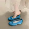 Zapatos Mary Jane para mujer estilo francés con lazo femenino, nuevo modelo de verano 2026, zapatos versátiles de suela blanda que combinan bien con faldas, zapatos de un solo color de corte bajo