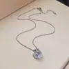 Colar com Pingente de Letra em Zircônia Cintilante, Corrente Clavicular de Design Nicho Levemente Luxuoso com um Toque de Alto Padrão