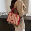Bolsa Tote de Design com Textura e Cor Contrastante Grande Capacidade para o Dia a Dia Feminina Bolsa de Casamento Bridal Outono 2024 Nova