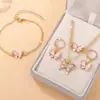 Estilo Europeo y Americano Ins Tachonado de Diamantes Lujo Ligero Creativo Moda Fresco Mariposa Pendientes Collar Pulsera Conjunto de Joyería Simple