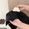 [Xian Ning Qi] Conjunto de Dos Piezas para Niña: Camiseta Interior de Manga Larga con Estrellas y Pantalones Largos con Estampado de Leopardo, Atuendo Casual de Primavera/Otoño