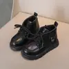 Botas Martin Infantis, Botas Curtas de Couro Envernizado, Botas para Meninas, Botas de Couro para Meninos, Botas de Solado Macio de Peça Única, Botas Espessadas e Quentes para Crianças Pequenas e Médias