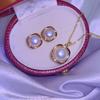 Conjunto de Tres Piezas de Plata de Ley 925 Elegante con Perla Natural de Agua Dulce en Montura Cuadrada Pequeña, Joyería de Moda y Versátil para el Día a Día