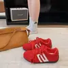 Zapatillas de entrenamiento alemanas de moda retro con estampado de leopardo para mujer, colección otoño 2026, nuevas zapatillas de carreras de suela gruesa, zapatillas deportivas y casuales de corte bajo