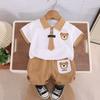 Vestido de Verão para Meninos Conjunto de Manga Curta 2024 Novo Estilo Vestido Infantil Lindo Menino Bebê Verão Camisa POLO Conjunto de Duas Peças Moderno