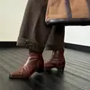 Botas femininas de tornozelo estilo Brogue Britânico 2026, sapatos de outono, salto grosso, confortáveis para os pés, salto alto, elástico e afunilado