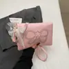 Súper Populares Este Año, los Bolsos Cuadrados Pequeños Están en Tendencia. Nuevos Bolsos de Hombro para Mujer Otoño e Invierno 2025, Bolsos Cruzados, Bolsos Cruzados de Moda y con Estilo