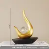 Adornos Modernos Simples de Resina 'Navegación Fluida' para Oficina, Sala de Estar, Gabinete de Vino, Regalo de Mudanza para Hombres