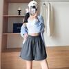 Shorts Esportivos de Seda Gelo Branco Verão 2025 Novos Casuais Soltos de Perna Larga de Comprimento Médio para Mulheres