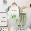 Traje de Verão com Manga Curta para Meninos Novo Estilo Ocidental Bebê Menino Rua Frita Celebridade da Internet Roupas Infantis Dinossauro Urbano Traje com Manga Curta