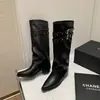 Botas Delgadas Retro de Punta 2026 Otoño/Invierno Nueva Llegada Botas Largas de Caballero Botas para Pantalón Botas de Tacón Estilo Calle Botas Vaqueras Occidentales