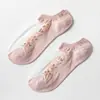 Meias Femininas de Verão Finas com Solado de Algodão, Estampa Floral Pequena Invisíveis, Meias de Seda com Cristal de Vidro, Transparentes com Solado de Algodão, Respiráveis e Confortáveis