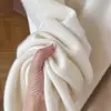 Estilo de otoño e invierno: Pantalones de lana virgen 100% australiana de tiro alto y pierna ancha para mujer, con una mezcla de lana suave y cómoda como una nube, y un diseño recto y largo.