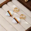 Pendientes de Perlas Barrocas Estilo Étnico, Sensación de Lujo Ligero y Gama Alta, Pendientes Enrollados a Mano con Alambre de Cobre, Pendientes Elegantes y de Gama Alta