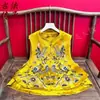 2026 Principios de Otoño Nuevo Estilo Étnico Retro Cuello Alto Botones Chaleco Bordado Satén Jacquard Top para Mujer