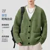 Cardigã suéter retrô de alta qualidade estilo Hong Kong, malha casual sofisticada para outono e inverno com uma vibe descontraída