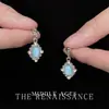 Pendientes Ovalados Azules Retro Estilo Francés Vintage con un Toque de Lujo Ligero Cortesano y una Vibración Elegante de Alta Gama