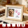 Marco de Fotos Conmemorativo para Gato y Perro con Soporte de Exhibición con Huellas de Patas, Huellas de Manos, Huellas de Pies, Almohadilla de Tinta para Huellas de Pies Soporte de Exhibición para Mascotas