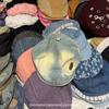 Boné feminino lavado jeans velho rasgado buraco para frente boina pequena padrão primavera e verão rede comemorativa retrô rosto mostrando boné pequeno pintor