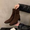 Botins de Cano Curto Estilo Coreano de Salto Alto Botas de Camurça Sapatos Femininos 2025 Novo Outono e Inverno Forrado com Lã Bico Quadrado Botins Curtos Slim
