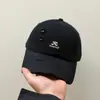 Gorra de Béisbol Bordada Desgastada Estilo Coreano para Mujer, Nueva Gorra Versátil de Protección Solar para Primavera y Verano, Sombrero Casual para Salir que Hace que la Cara se Vea Más Pequeña