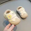 Zapatos para bebé de primavera y otoño, zapatos blandos para caminar de bebé, para edades de 1 a 3 años, de punta cerrada para niño, antideslizantes, zapatos deportivos funcionales con parte superior de cuero