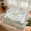 Juego de ropa de cama de algodón ultra suave clase A para madres y bebés, juego de cuatro piezas que incluye sábana bajera y funda de edredón, a rayas, juego de tres piezas para dormitorios de estudiantes, estilo sábana ajustable