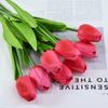 Atacado Transfronteiriço Popular PU Hidratante Flor Artificial Tulipa Única Decoração de Mesa de Sala de Estar Decoração de Vaso Flor Artificial