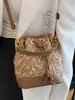 Bolsa de Ombro Única Tendência Outono 2025 Moda de Nicho Cor Retro Patchwork Colorido Bolsa Pequena Casual Feminina Bolsa de Palha Tecida