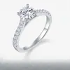 Anillo S925 de plata "Devoción Roja" con moissanita, incrustación de lujo, superventas en transmisión en vivo transfronteriza de Amazon, stock de fábrica disponible para venta al por mayor