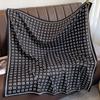 Moda Nova Outono e Primavera 2024 Lenço Quadrado Grande de Sarja Feminino Xale Dupla Face Lenço de Exterior 90 Lenço Decorativo