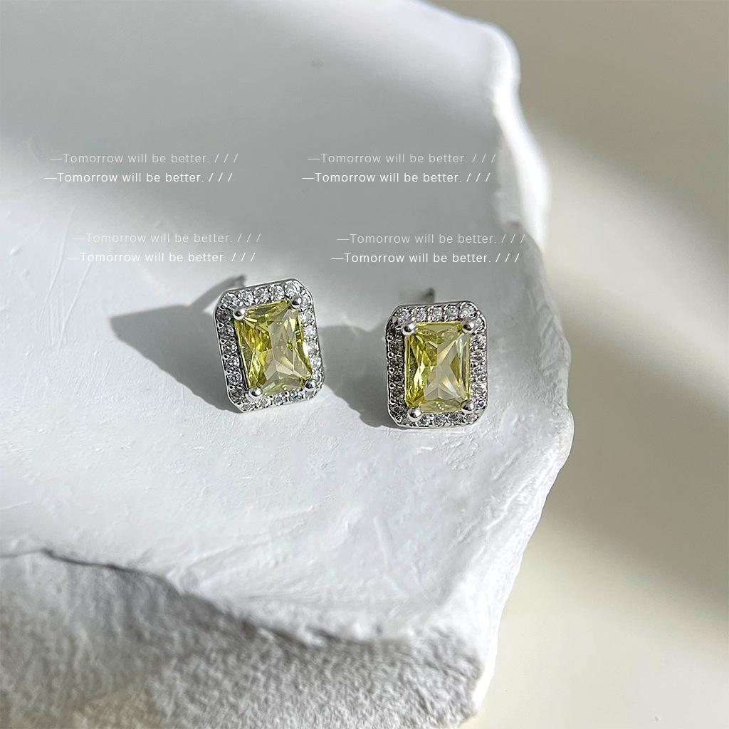 耳语-恢复的_0003_组 1 拷贝 4.jpg