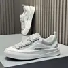 Zapatillas de hombre de caña baja, versátiles y a la moda, estilo universitario, ligeras, duraderas, antideslizantes, calzado casual moderno para adolescentes