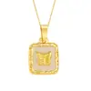 Acero de Titanio 18K Placa Cuadrada Mariposa de Nácar Relieve Cuentas Espaciadoras Collar para Clavícula para Mujer, Diseño de Nicho con un Estilo de Hada de Alta Gama