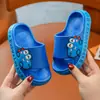 Chinelos Infantis Verão Novas Meninas Desenhos Animados Non-slip Fundo macio Pequeno e Médio Chinelos Indoor Crianças para Meninos e Crianças
